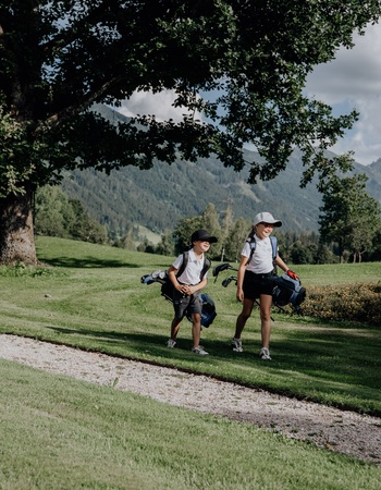 Golfkurs für Kinder, Golfurlaub mit Kindern, Wellness und Golf, Golfhotel Salzburger Land