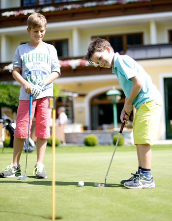 Golfkurs für Kinder, Golfurlaub mit Kindern, Wellness und Golf, Golfhotel Salzburger Land