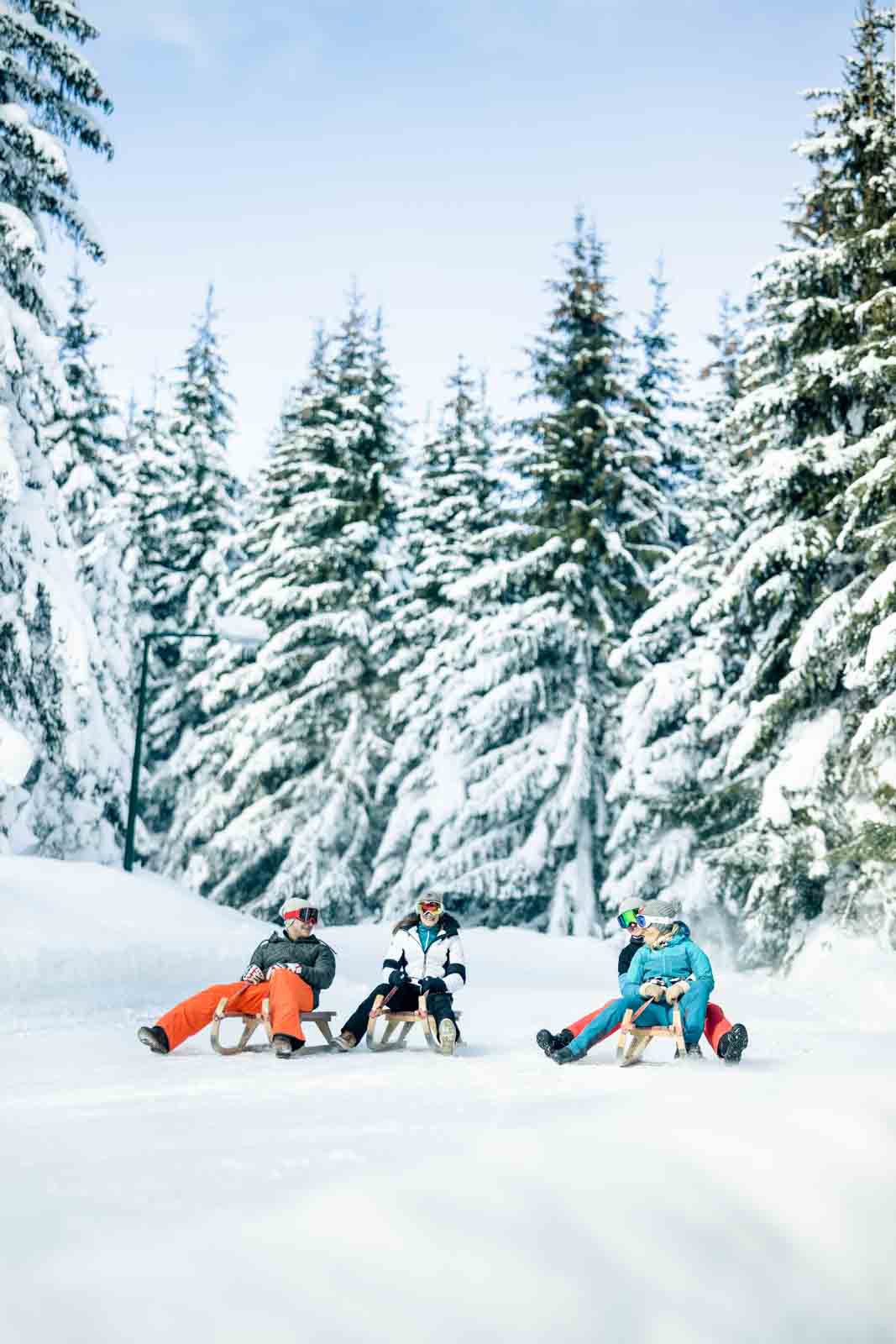 Rodelspaß mit Freunden auf der 6 km langen Rodelbahn in Radstadt nur wenige Minuten vom Gut Weissenhof entfernt